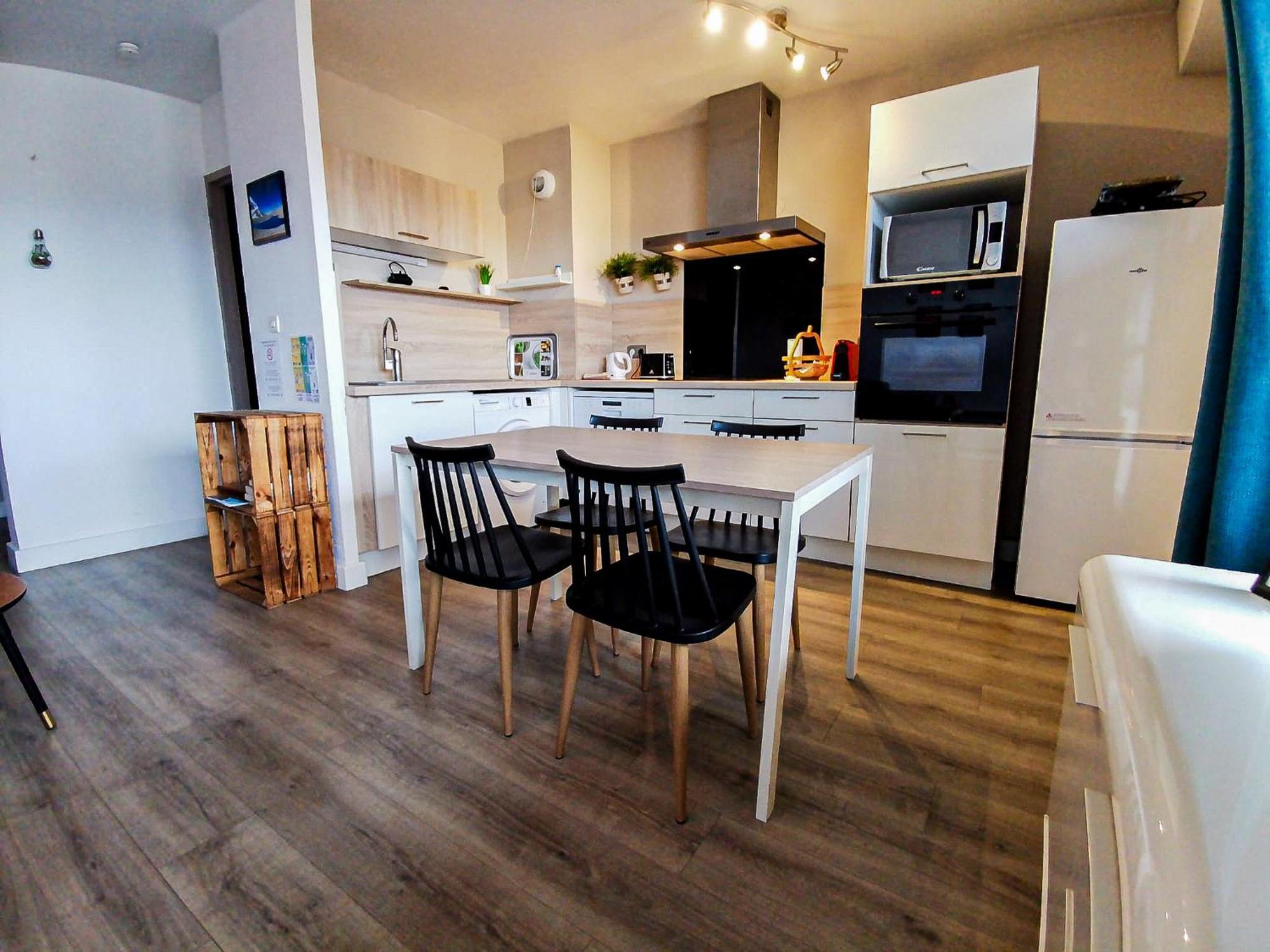 Le Duplex - Hyper Centre - Gare - Wifi - Netflix - Disney + Annecy Extérieur photo